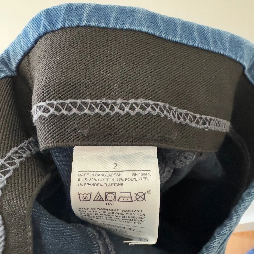 Old Navy Super‎ Skinny Mid-Rise Pull On Jeans